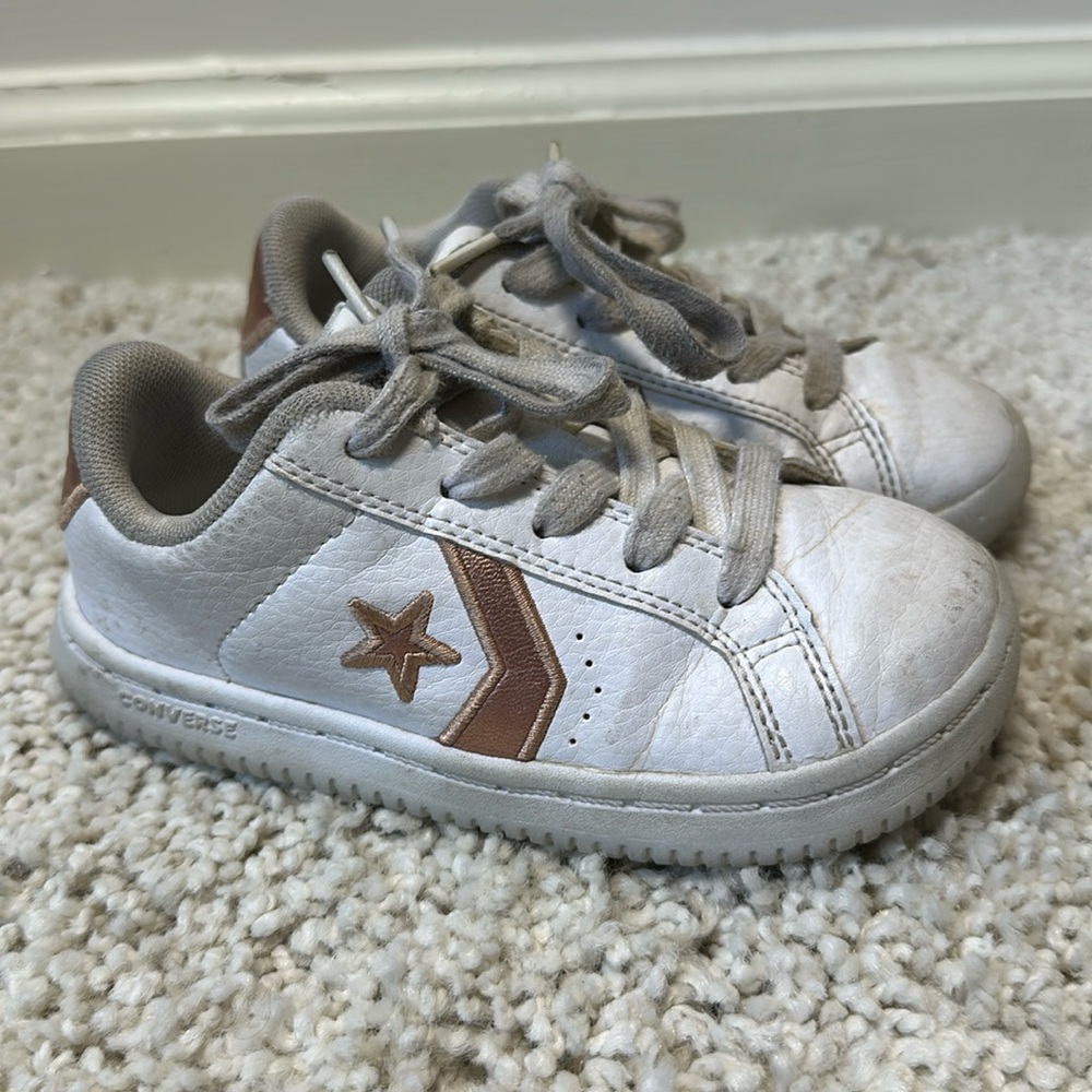 Converse sneakers toddler size 10